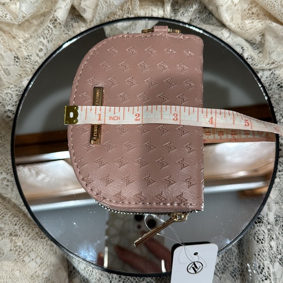 Adrienne Vittadini pink Card Holder/Key Chain.  NWT! Gold hardware! - Picture 5 of 7